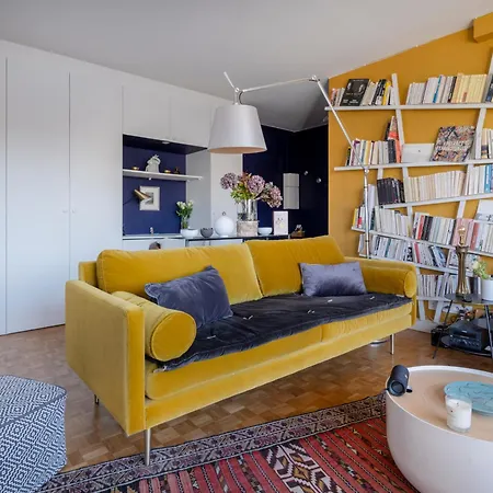 Apartment Eiffel Tower Design